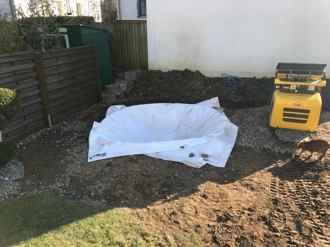 Fortschritt Teich Fortschritt Teich Privatgarten in Bassersdorf